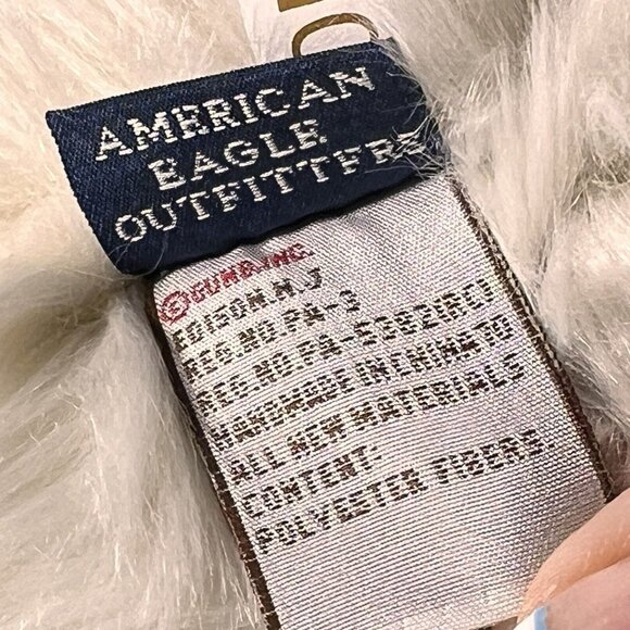 Gund American Eagle Outfitter Plush White Polar Bear Backpack Stuffed Animal Toy - Picture 9 of 10